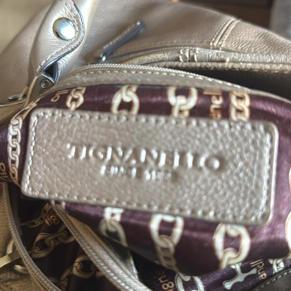 Tignanello shoulder bag gold tone